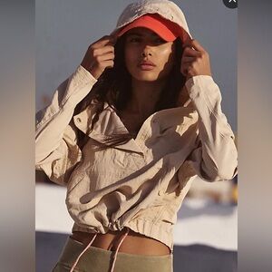 NWT FP Movement - Ride the Wave Crop Hooded Jacket in pink sand color 😍